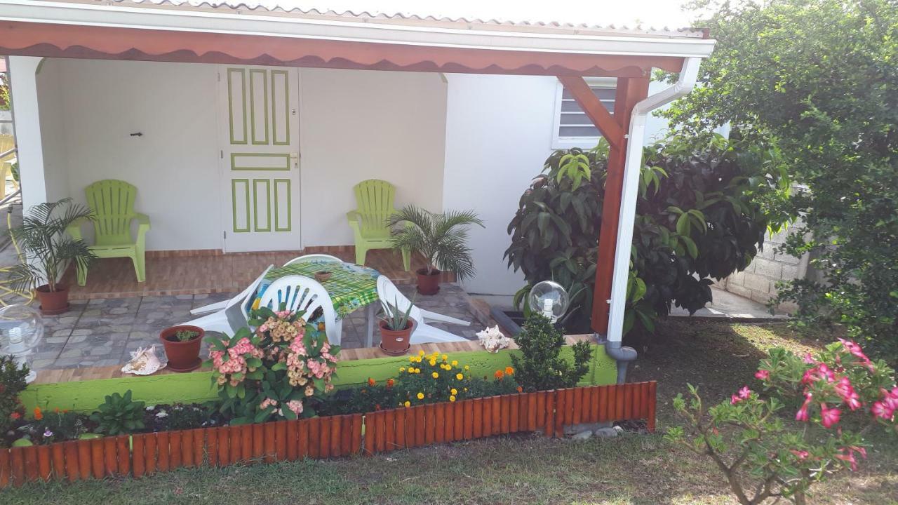 La Casa Binecha Avec Jacuzzi Villa Baillif Bagian luar foto